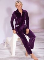 Hausanzug mit Kontrastpaspelierung 