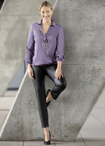 Bluse mit innenliegendem Druckknopf in 2 Farben LILA