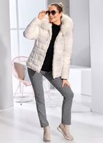 Hose mit aktueller Dessinierung 