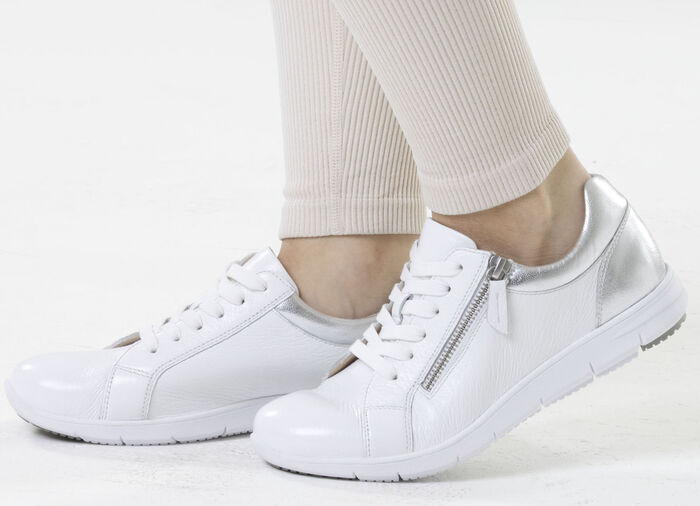 ELENA EDEN, bequeme Damen-Sneaker, Weite G, mit herausnehmbarem Fußbett WEISS-SILBER