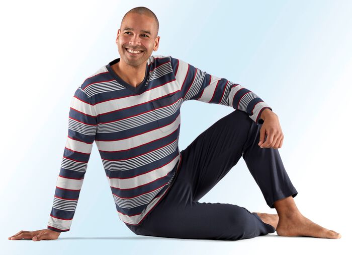 Zweierpack Schlafanz&uuml;ge mit V-Ausschnitt, Brusttasche, garngef&auml;rbtem Ringeldessin 