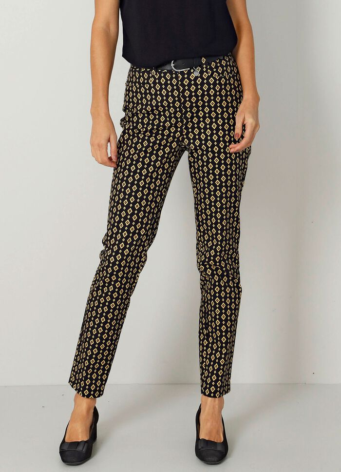 Hose in Minimal-Dessinierung 