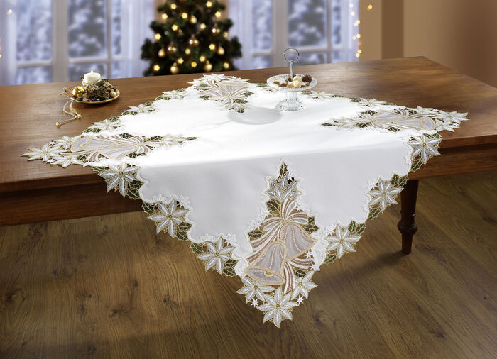 Tischdekoration mit Organza-Einsätzen