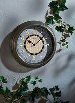 Gartenuhr mit Beleuchtung 