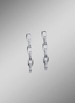 Elegante Ohrstecker mit funkelnden Kristallen 