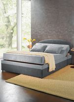 Polsterbett mit ger&auml;umigen Bettkasten 