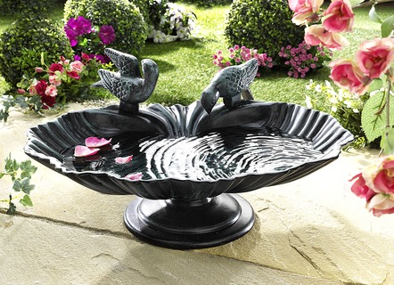 Gartendeko im BADER-Shop: hübsche Figuren, Windräder und mehr